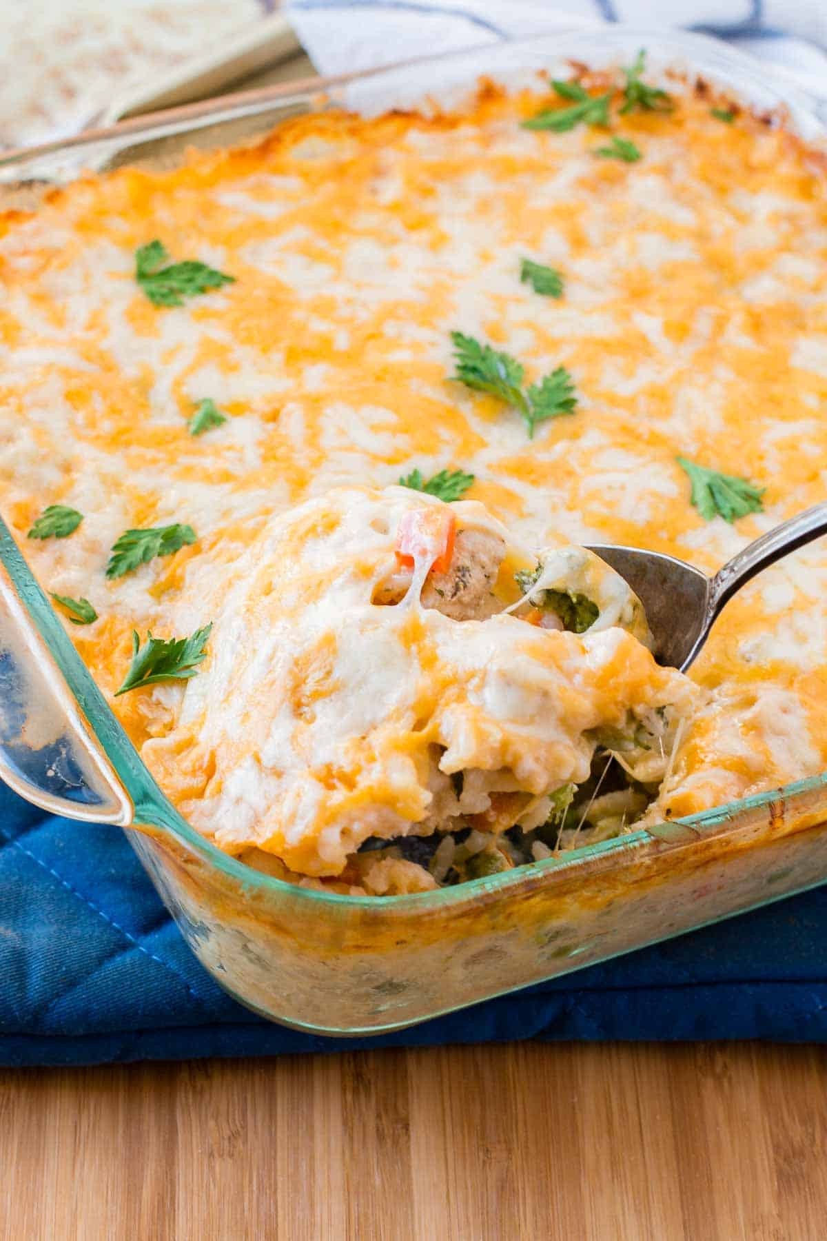 Quick Easy Dinner
 Cheesy Chicken and Rice Casserole Oh Sweet Basil