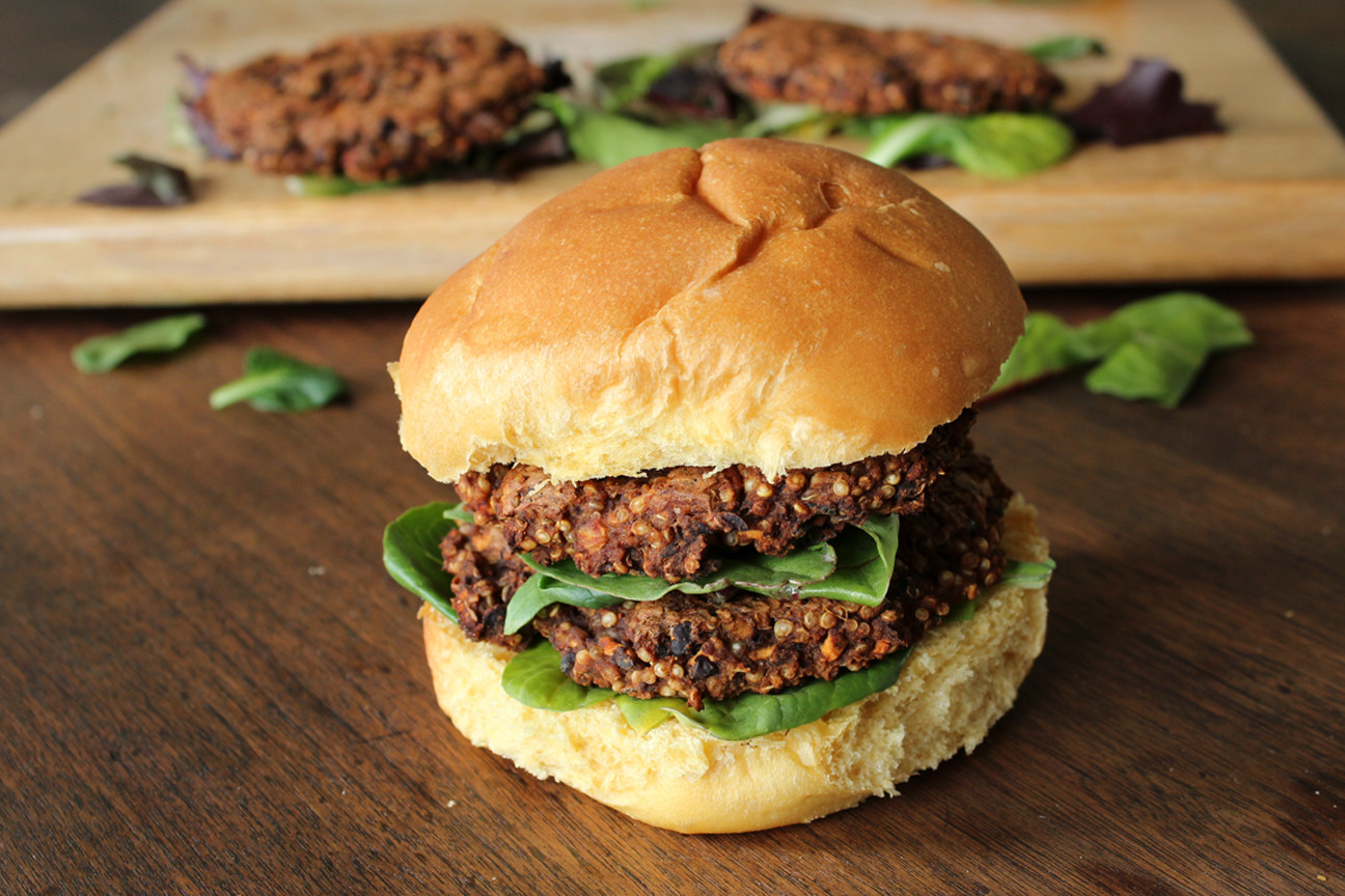 Quinoa Black Bean Burger
 Quinoa Black Bean Burgers