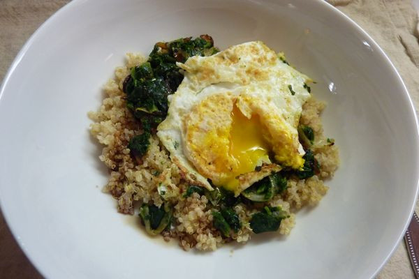 Quinoa Breakfast Eggs
 LBHealthY Recipes Spinach Egg Quinoa Breakfast