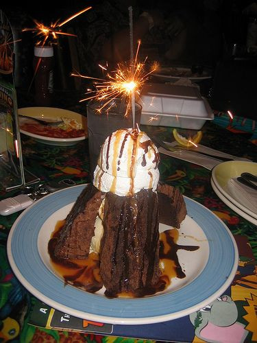 Rainforest Cafe Desserts Menu
 Sparkling Volcano Dessert Rain Forest Cafe MUST GET