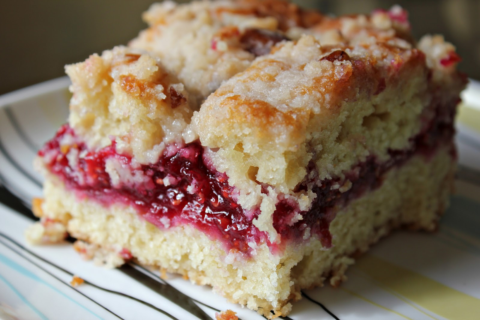 Raspberry Coffee Cake
 LADDitude Raspberry Streusel Coffee Cake