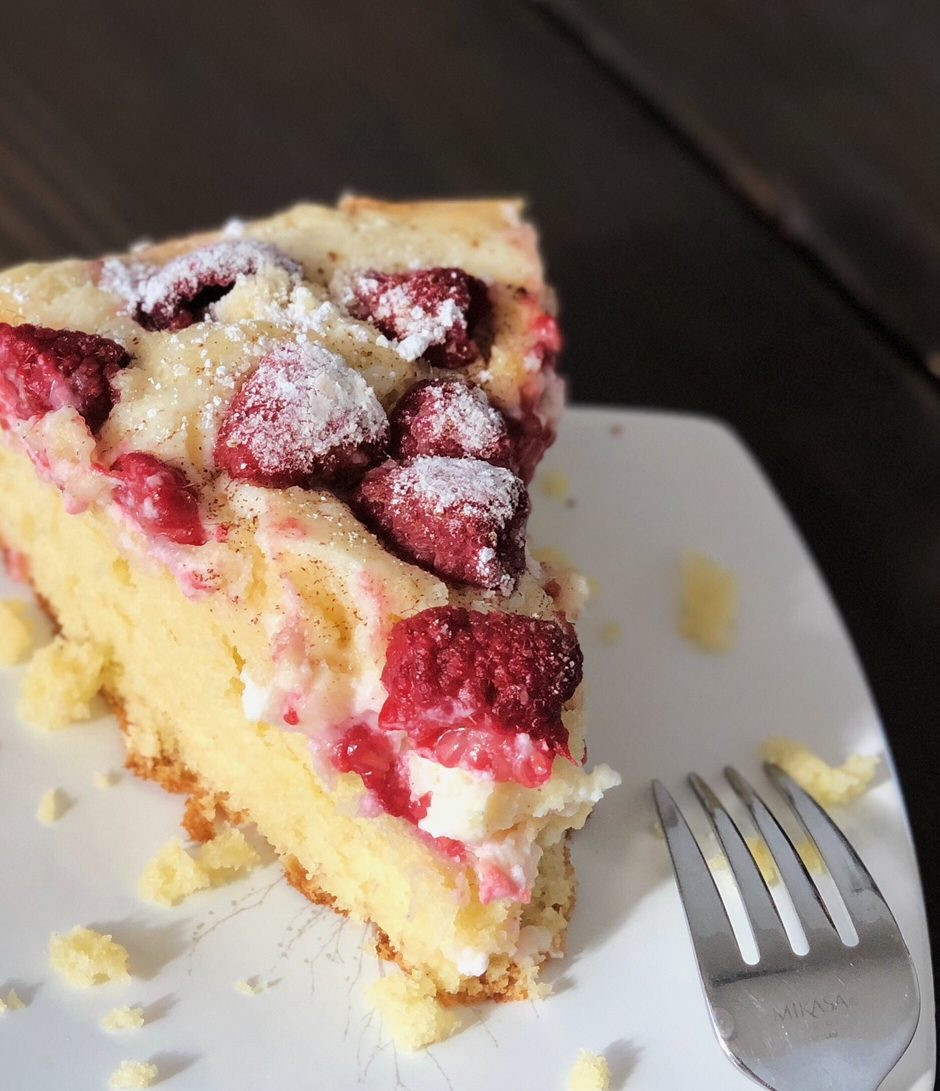 Raspberry Cream Cheese Coffee Cake
 Raspberry Cream Cheese Coffee Cake