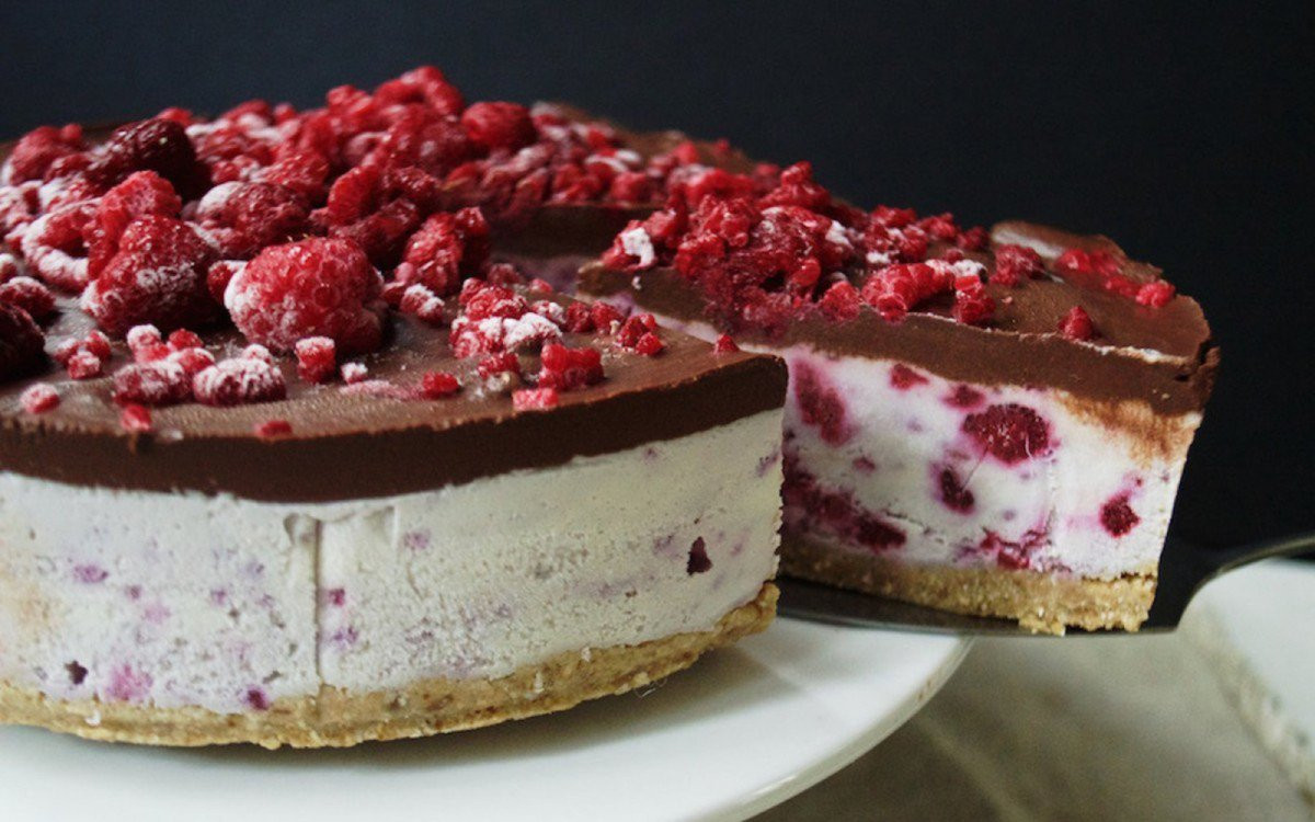 Raw Vegan Desserts
 From Fabulous Cheesecakes to Tiramisu 50 Decadent and