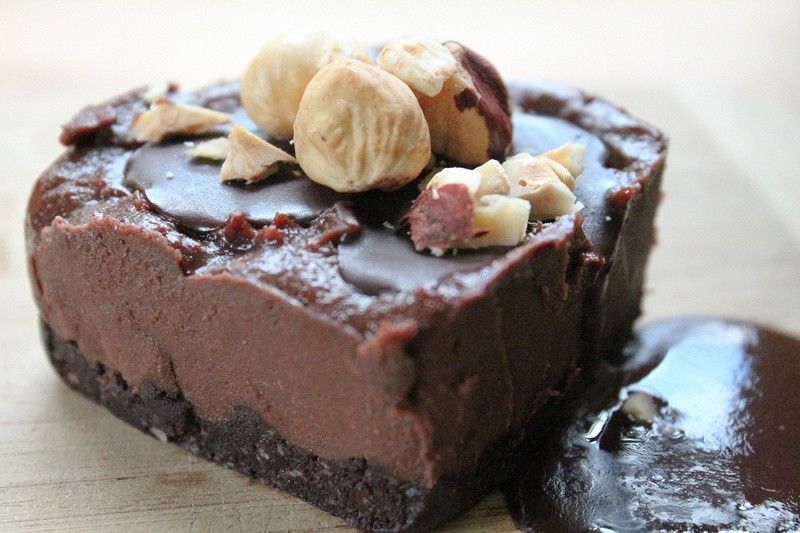 Raw Vegan Desserts
 Raw Vegan Chocolate Hazelnut Cheesecake Veganbaking