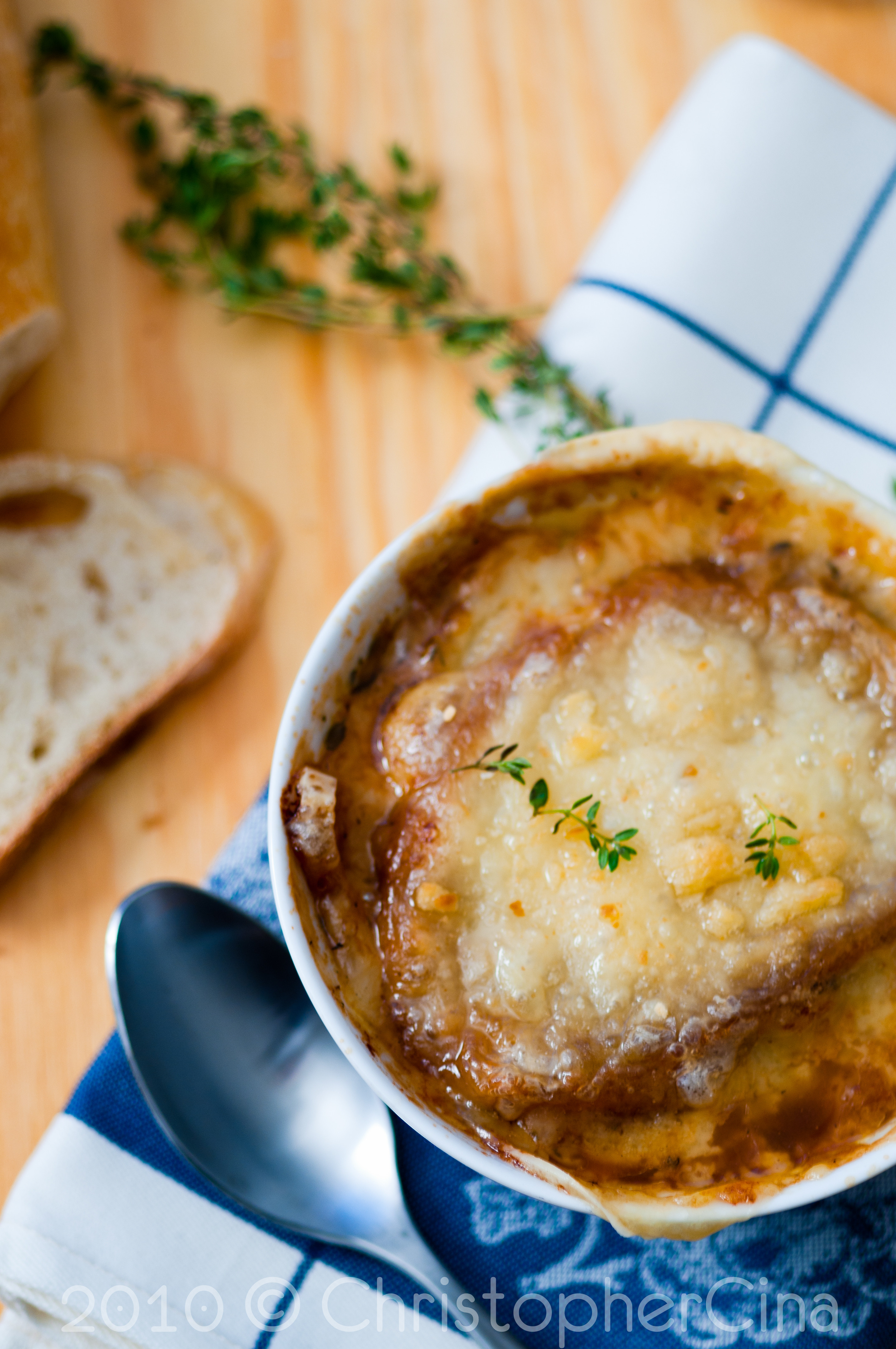 Recipe French Onion Soup
 Classic French ion Soup