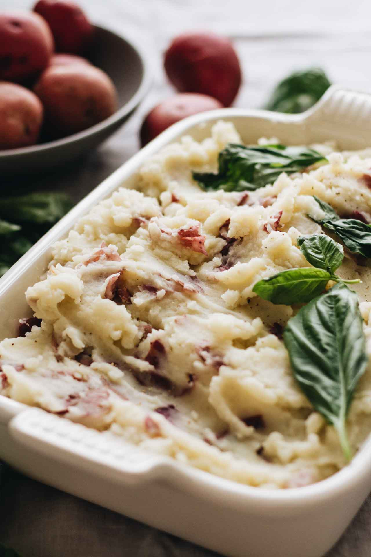 Red Potato Mashed
 mashed red potatoes garlic