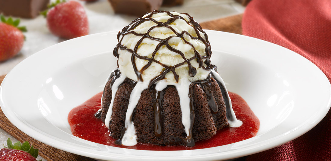 Red Robin Dessert Menu
 Gooey Chocolate Brownie Cake