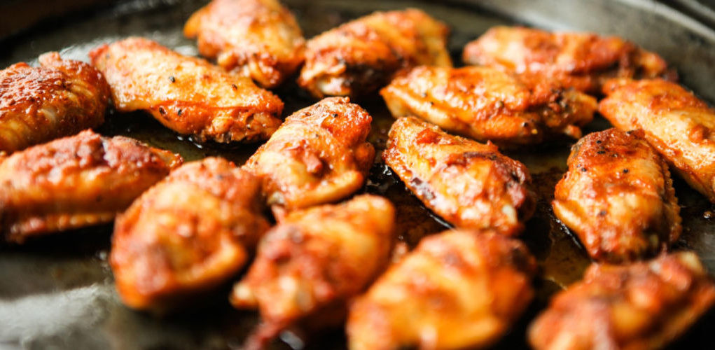 Reheating Chicken Wings
 How to Reheat Chicken Wings in 5 Minutes
