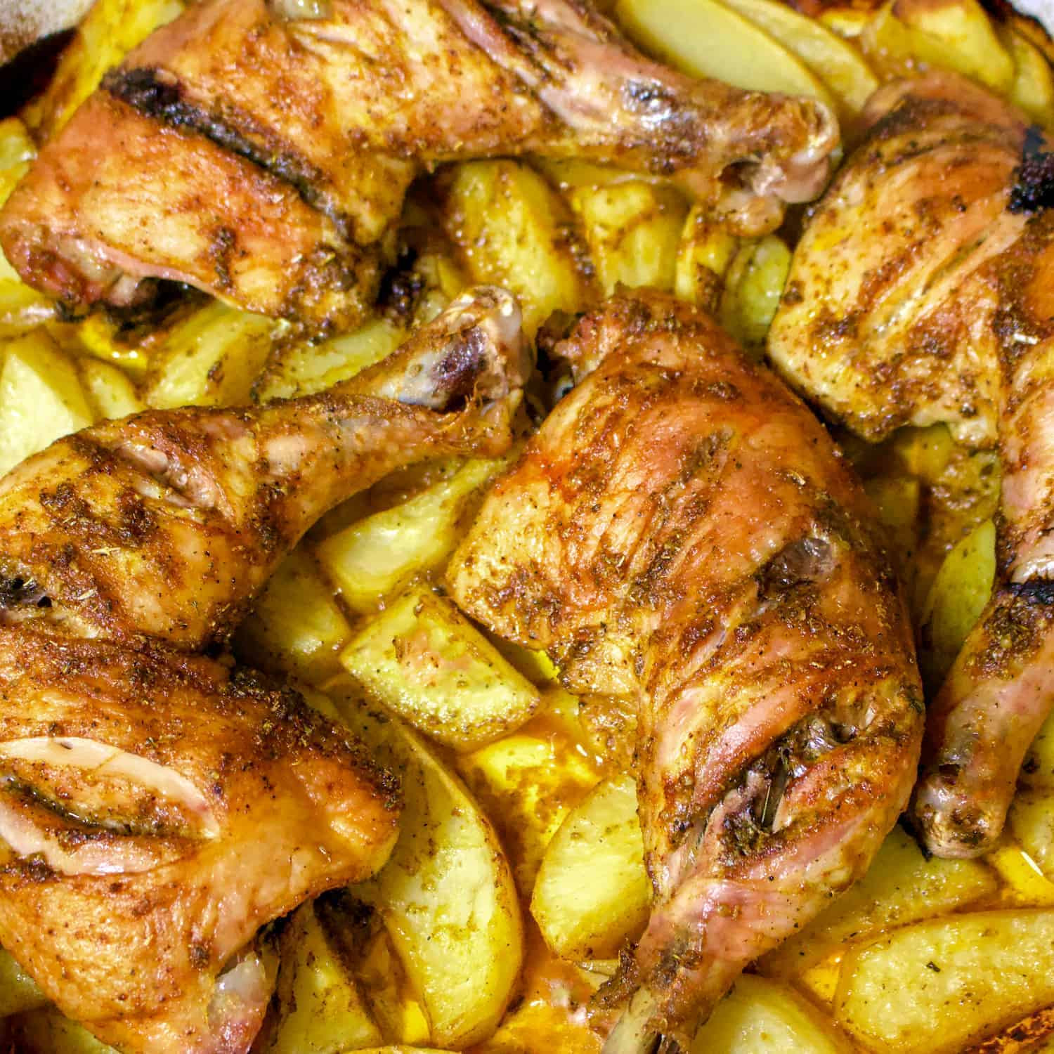 Roasted Chicken And Potatoes
 Roasted Chicken And Potatoes