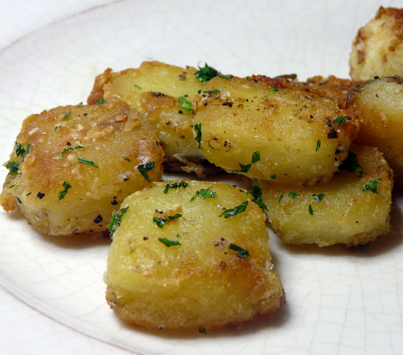 Roasted Garlic Potatoes
 Thibeault s Table Parmesan Garlic Roasted Potatoes