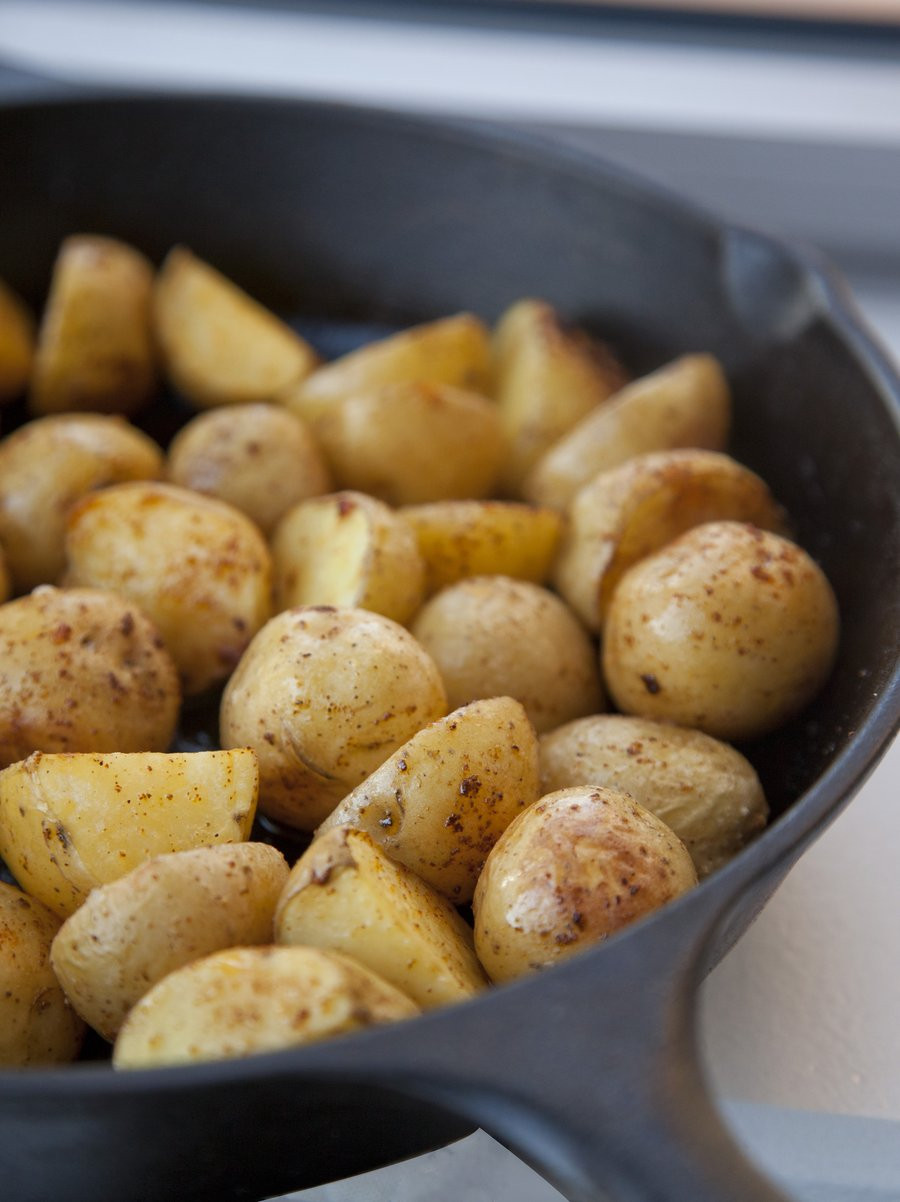 Roasted Gold Potatoes
 UrbanCookery Roasted Yukon Gold Potatoes