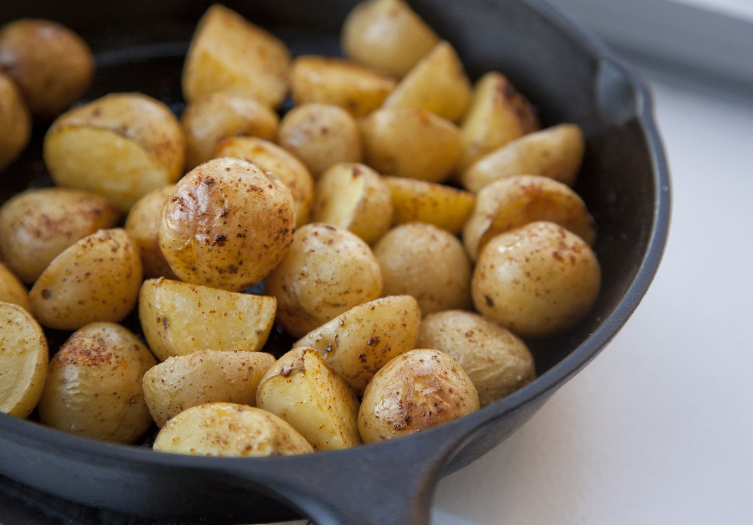 Roasted Gold Potatoes
 UrbanCookery Roasted Yukon Gold Potatoes