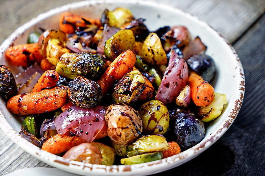 Roasted Vegetables With Balsamic Vinegar
 Easy Roasted Ve ables with Honey and Balsamic Syrup