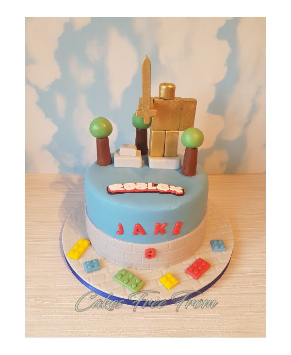 Roblox Birthday Cake
 Roblox Cake