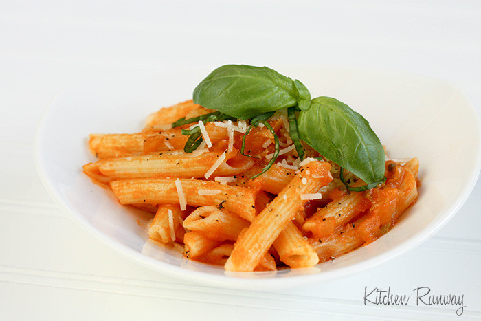 Roma Tomato Sauce
 Pasta with Fresh Roma Tomato Sauce