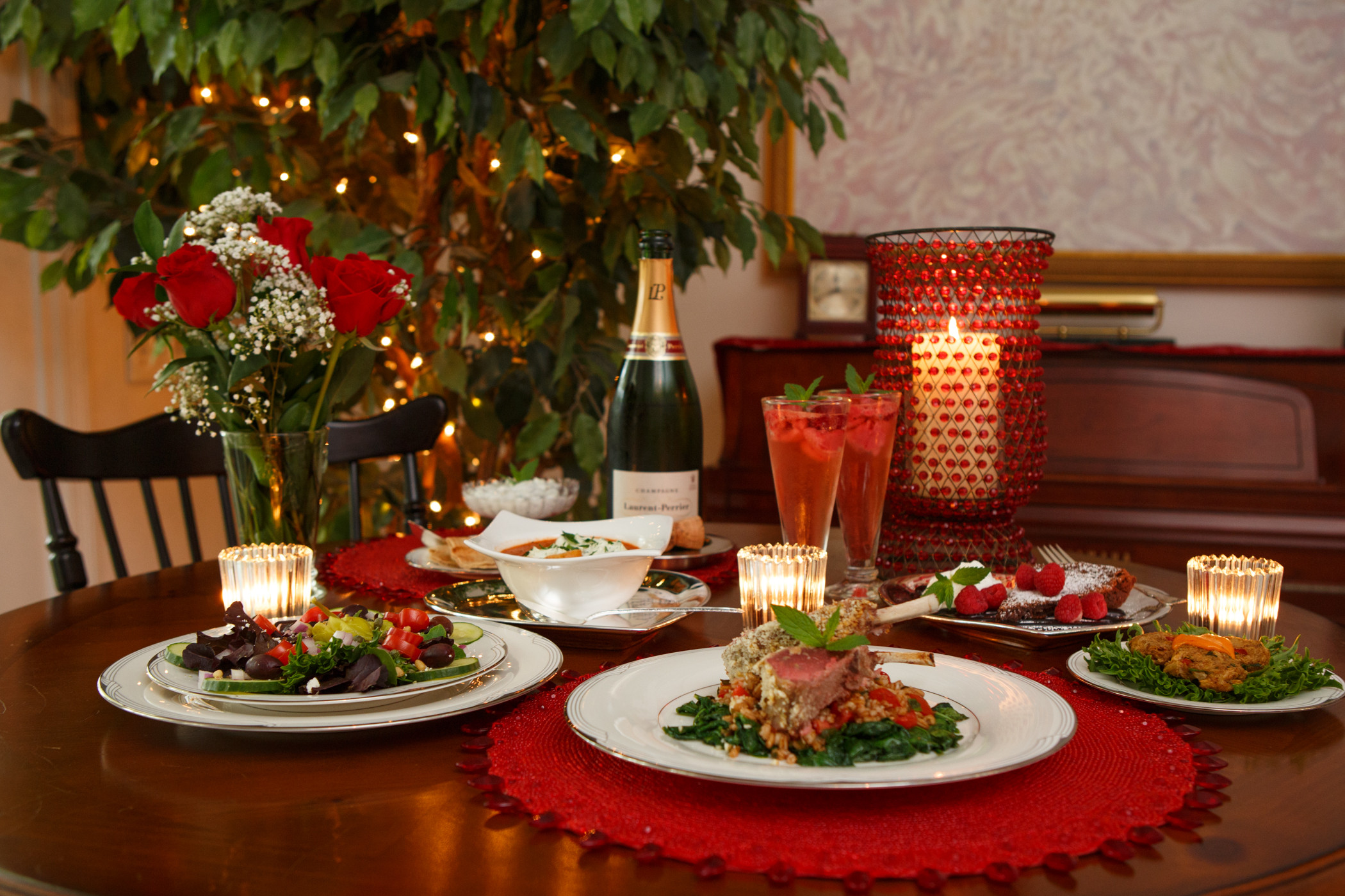 Romantic Dinner For Two
 Catering by Debbi CovingtonRomantic Dinner for Two