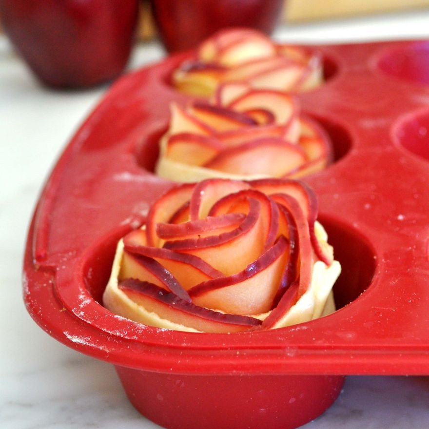 Rose Apple Desserts
 This Rose Is Actually A Delicious Apple Dessert