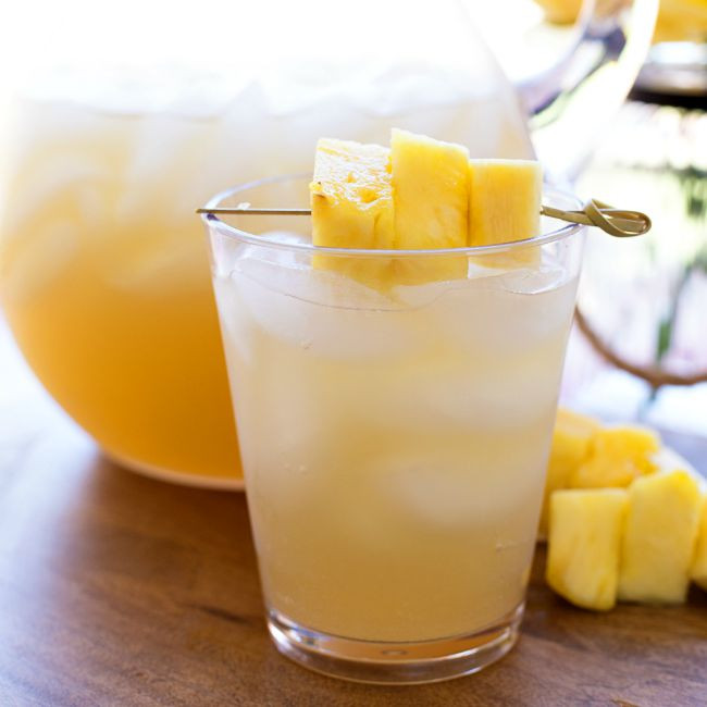 Rum And Pineapple Juice Drinks
 Pineapple Rum Punch