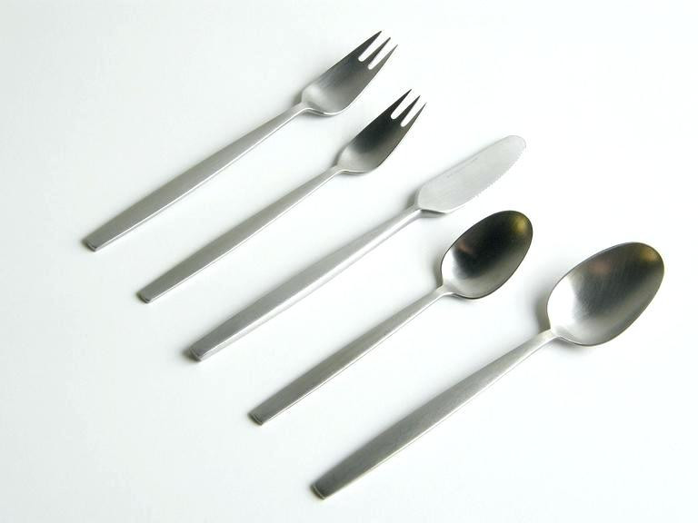 Salad Fork Vs Dinner Fork
 Salad Fork Dinner Fork Flatware Page Salad Fork Vs Dinner