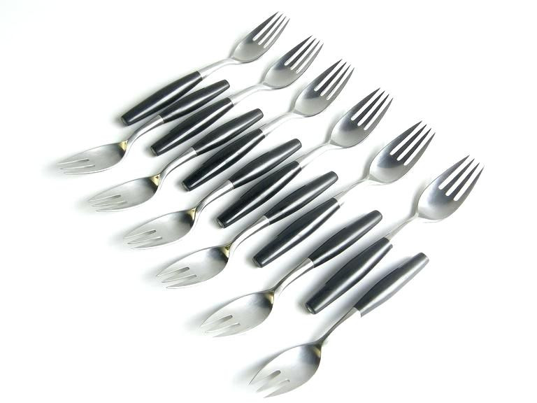 Salad Fork Vs Dinner Fork
 Salad Fork Dinner Fork Flatware Page Salad Fork Vs Dinner