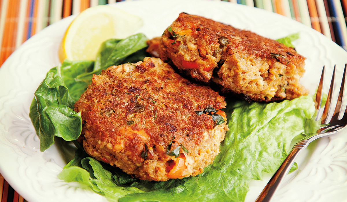 Salmon Cake Recipe
 Salmon Cakes