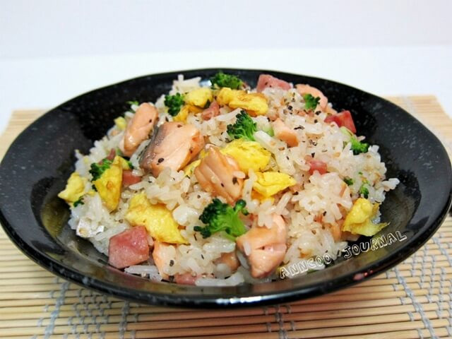 Salmon Fried Rice
 Salmon Fried Rice Anncoo Journal