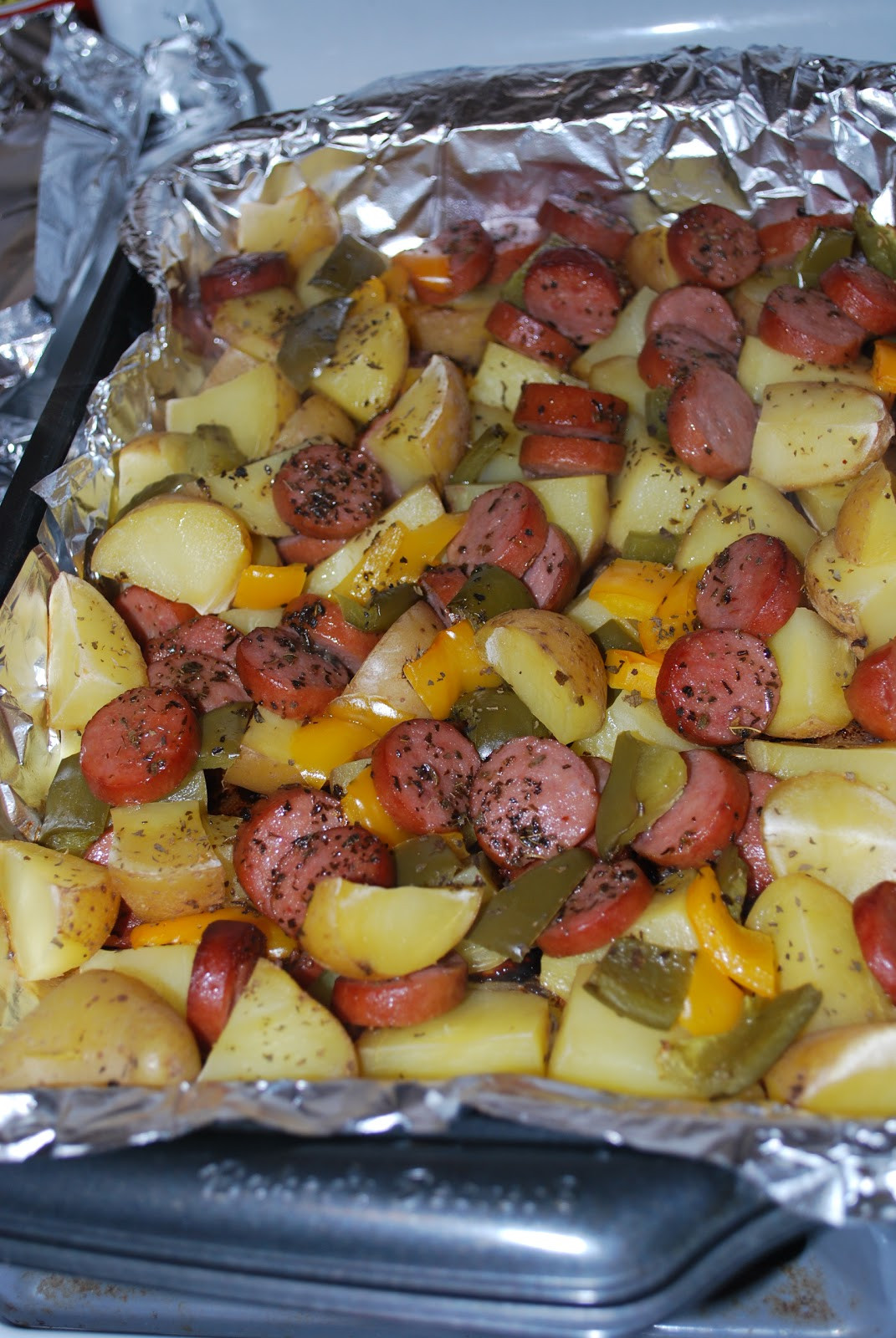 Sausage And Potato Casserole
 Chicago Foo Sisters Smoked sausage and potato bake