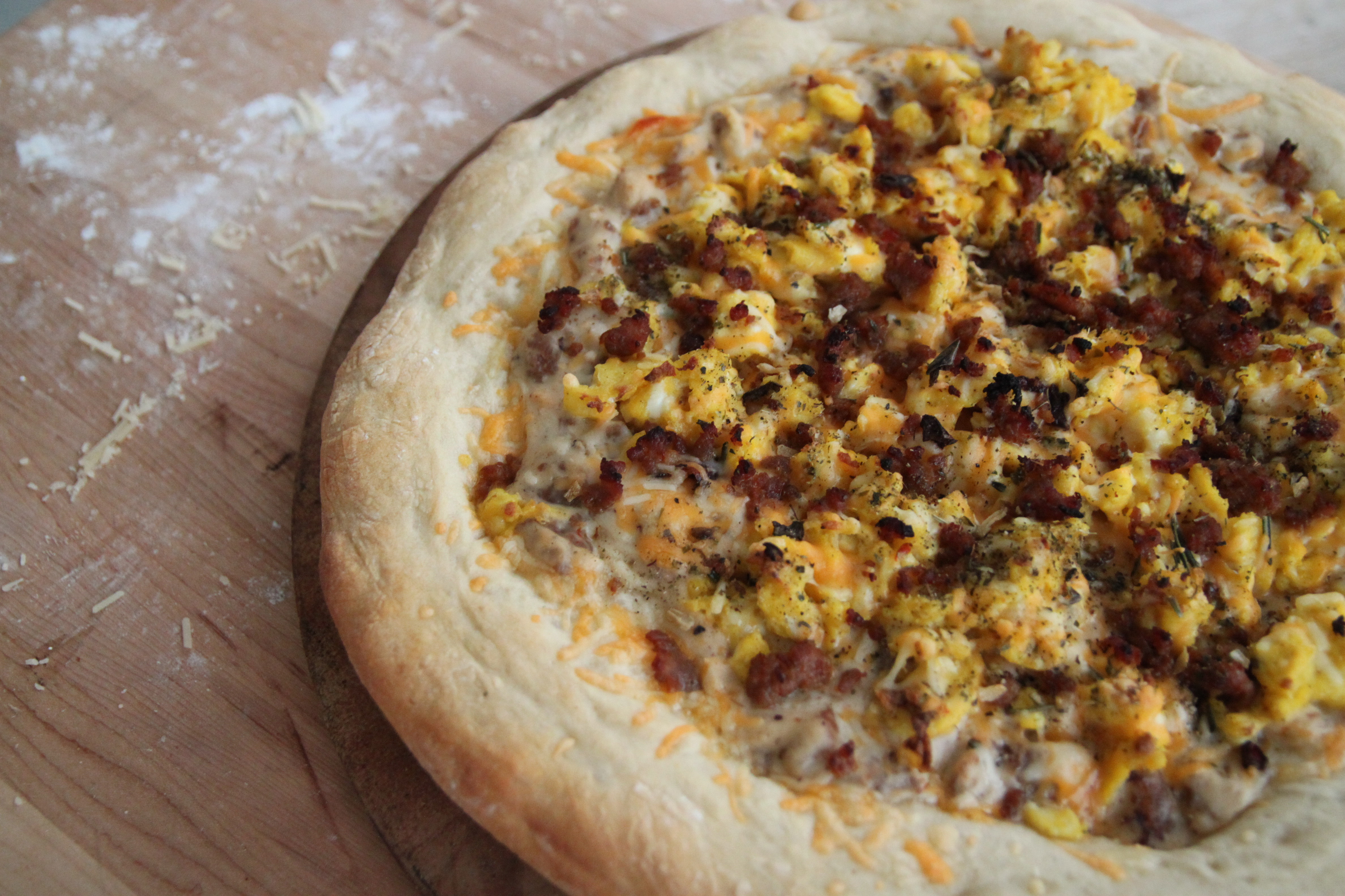 Sausage Breakfast Pizza
 Sausage and Egg Breakfast Pizza