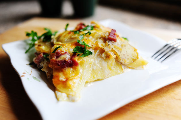 Scalloped Potato Ham
 Scalloped Potatoes and Ham