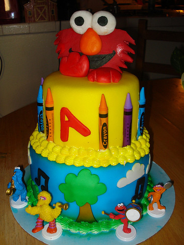 Sesame Street Birthday Cake
 Sesame Street Cakes Via s Your Homemade