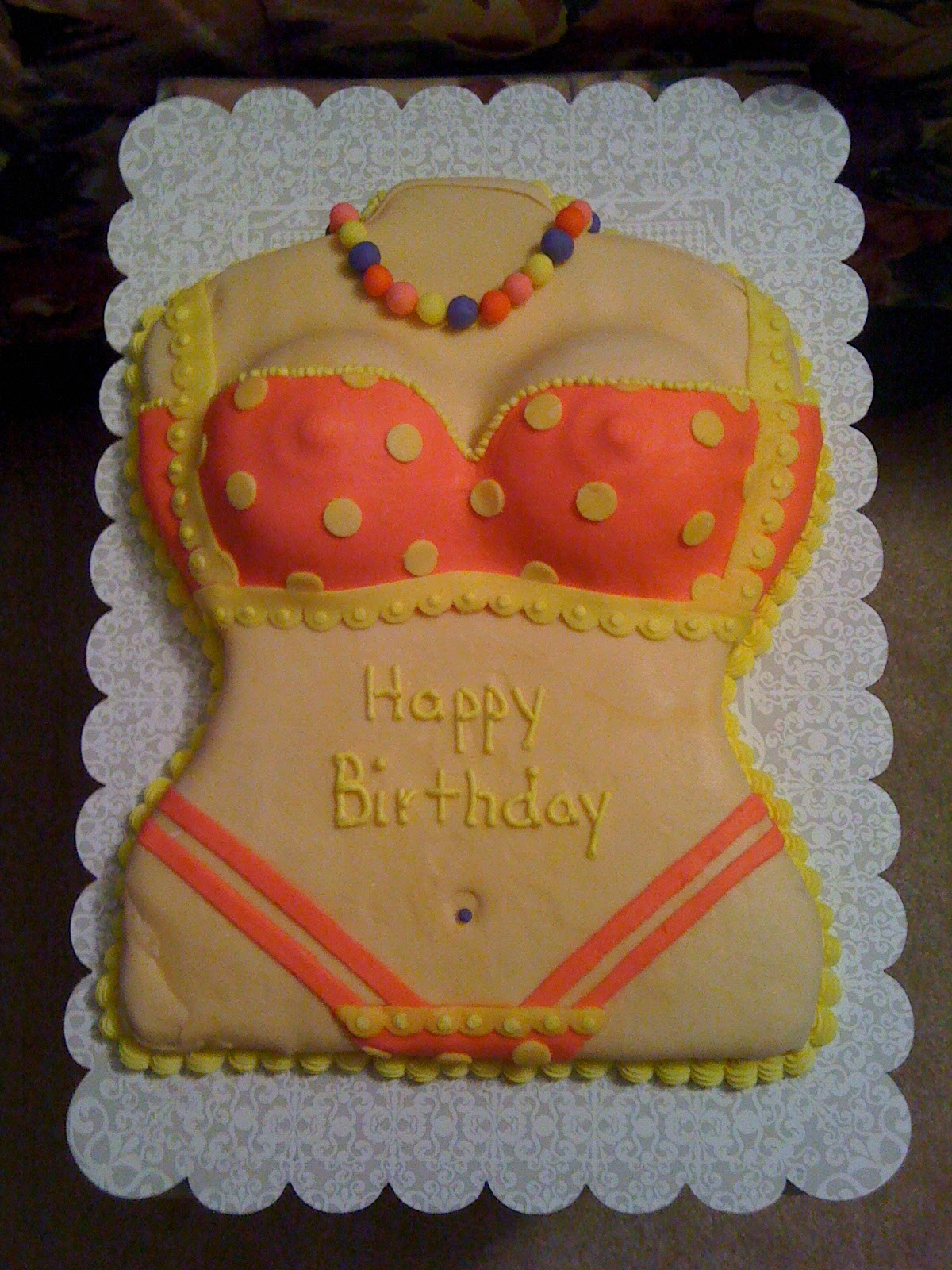 Sexy Birthday Cake
 Fancy Frosting y Birthday Cake