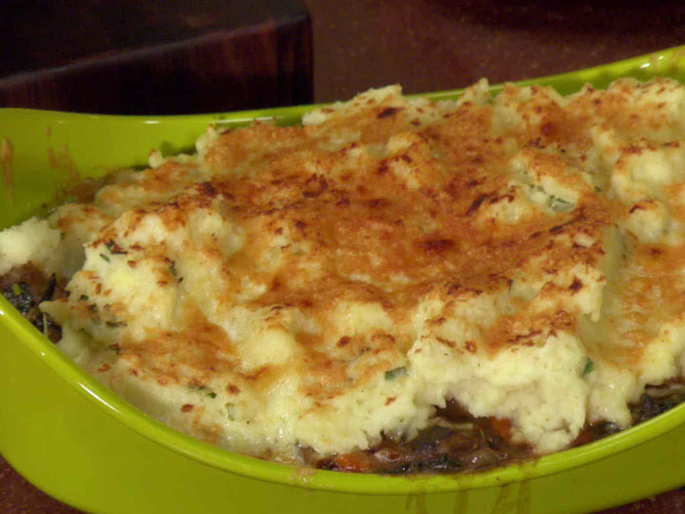 Shepherd'S Pie Rachael Ray
 Meatless Shepherd s Pie with Horseradish Cheddar Potatoes