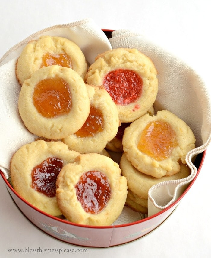 Shortbread Thumbprint Cookies
 shortbread cookies with jam