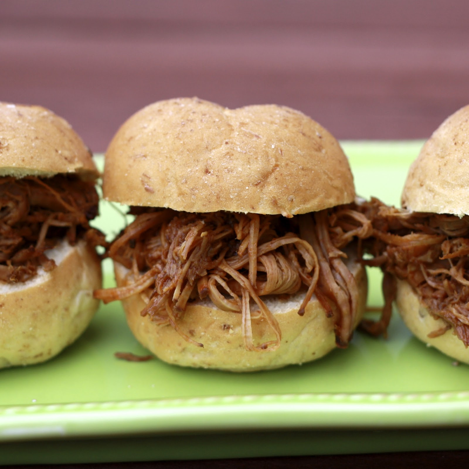 Shredded Beef Sandwiches
 Slow Cooker Shredded Beef Sandwiches