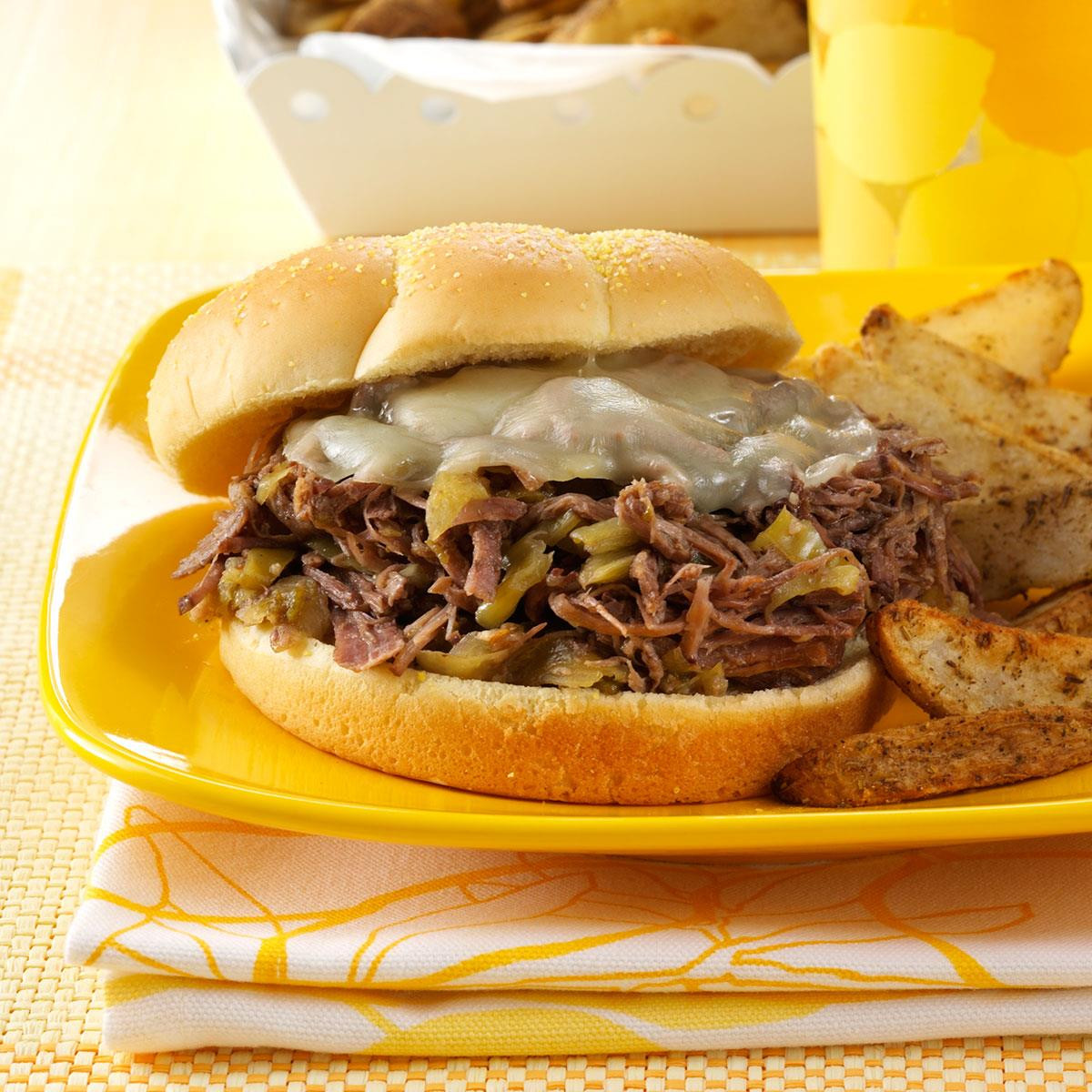 Shredded Beef Sandwiches
 Spicy Shredded Beef Sandwiches Recipe