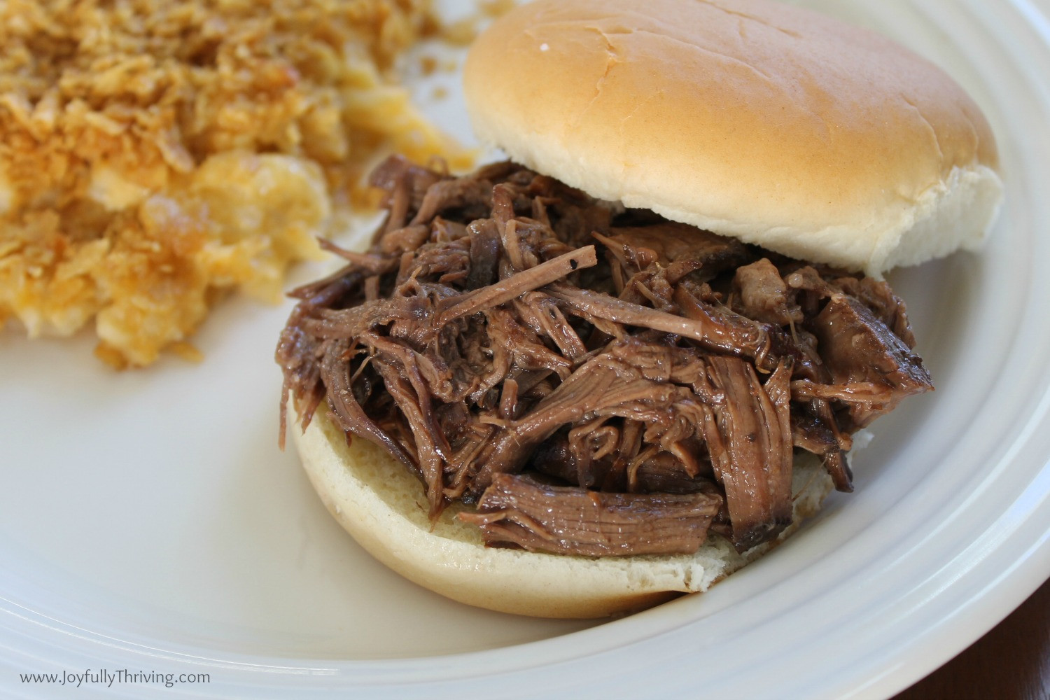 Shredded Beef Sandwiches
 4 Ingre nt Shredded Beef Sandwich Recipe