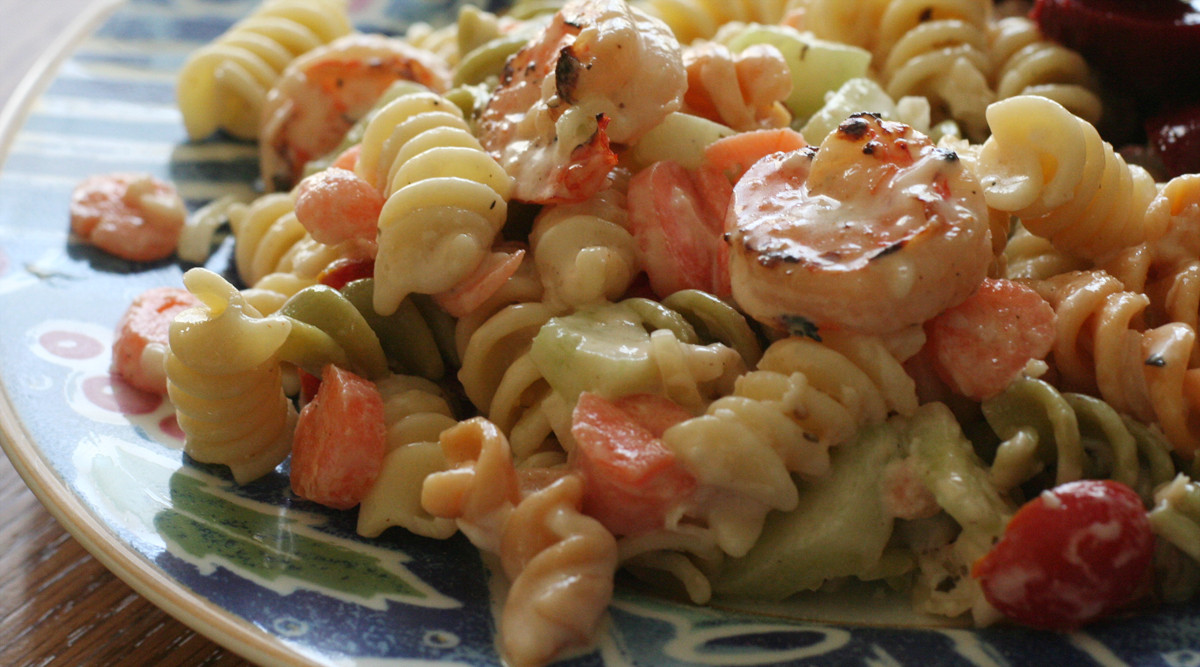 Shrimp And Pasta Salad
 Easy Peasy Grilled Shrimp Pasta Salad