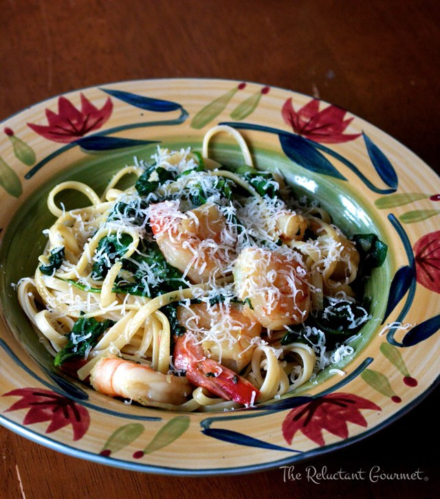 Shrimp And Spinach Pasta
 A Simple and Fast Recipe for Pasta with Shrimp and Spinach