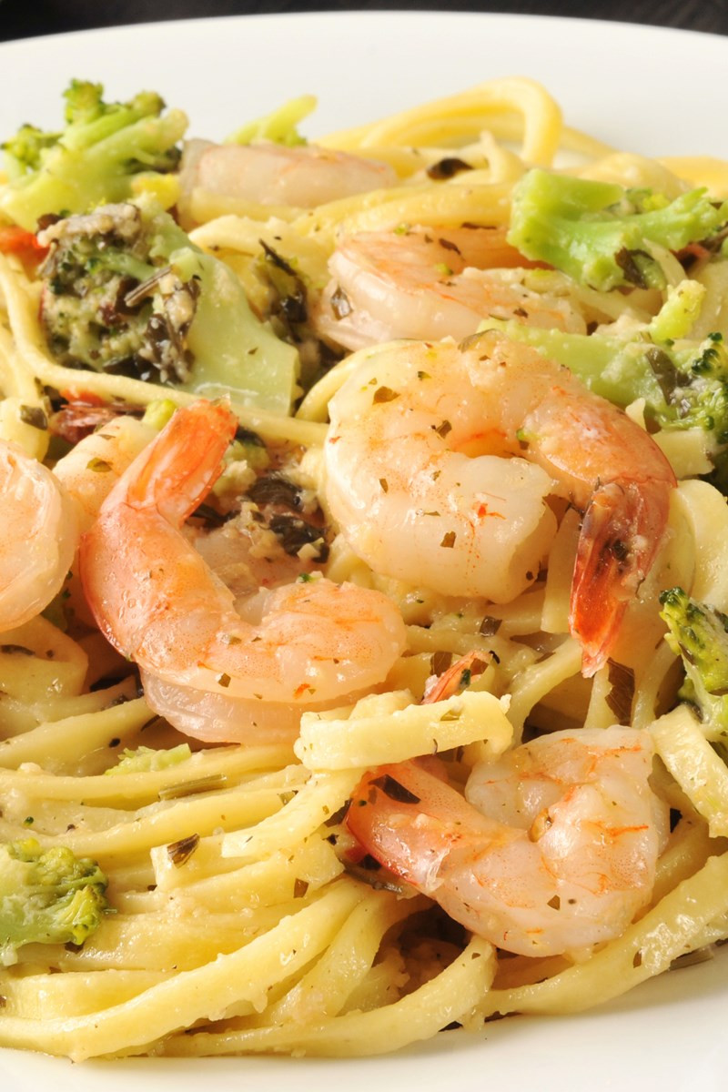 Shrimp Broccoli Pasta
 Pasta with Creamy Garlic Shrimp and Broccoli