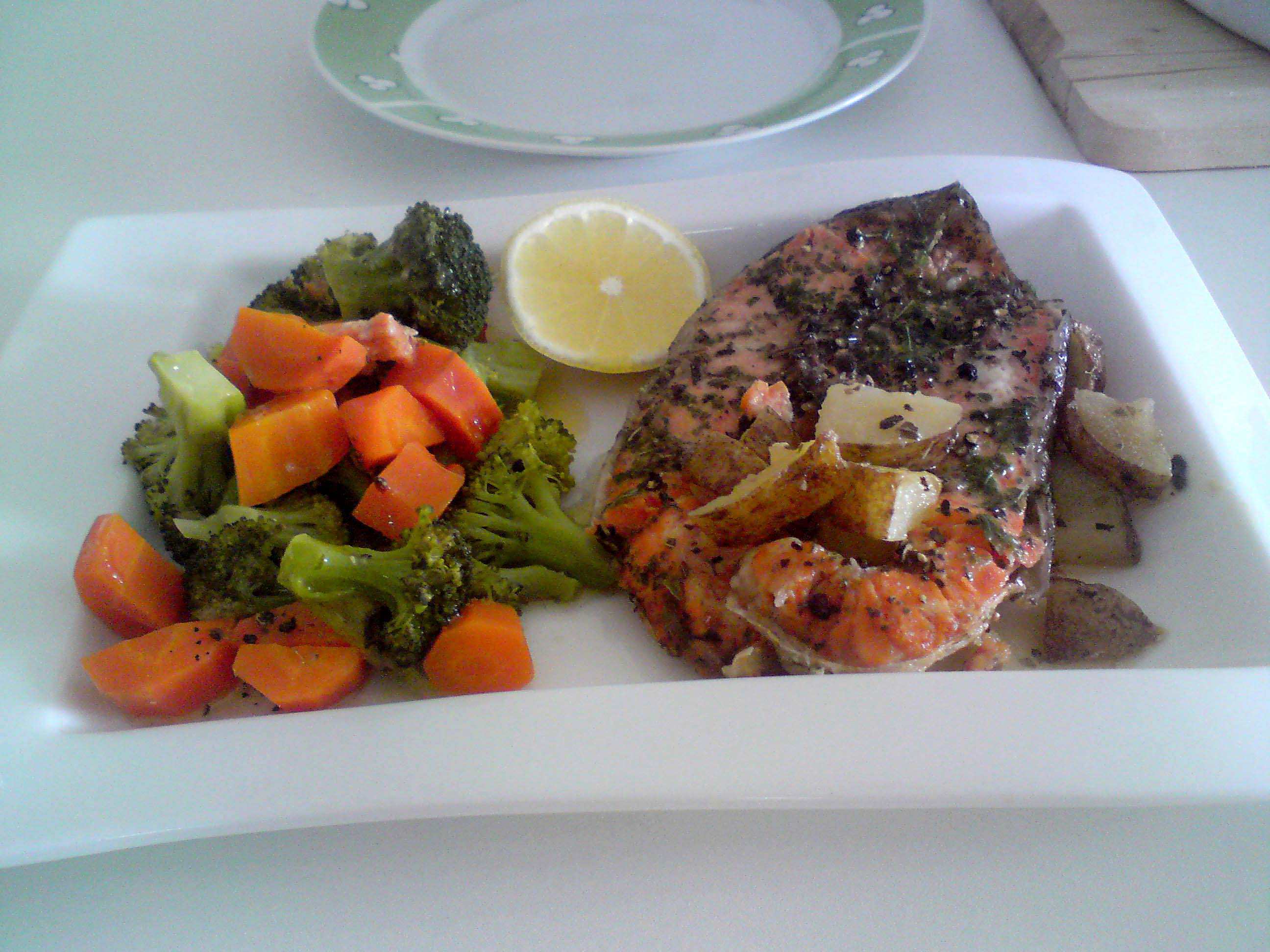 Side Dishes For Baked Salmon
 Baked salmon and potatoes with carrot & broccoli side dish