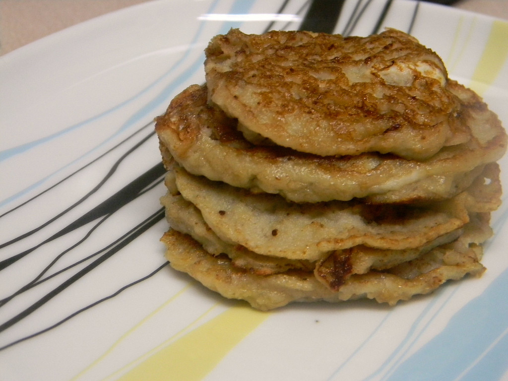 Silver Dollar Pancakes
 Almond Milk Banana Silver Dollar Pancakes SCD & GFCF