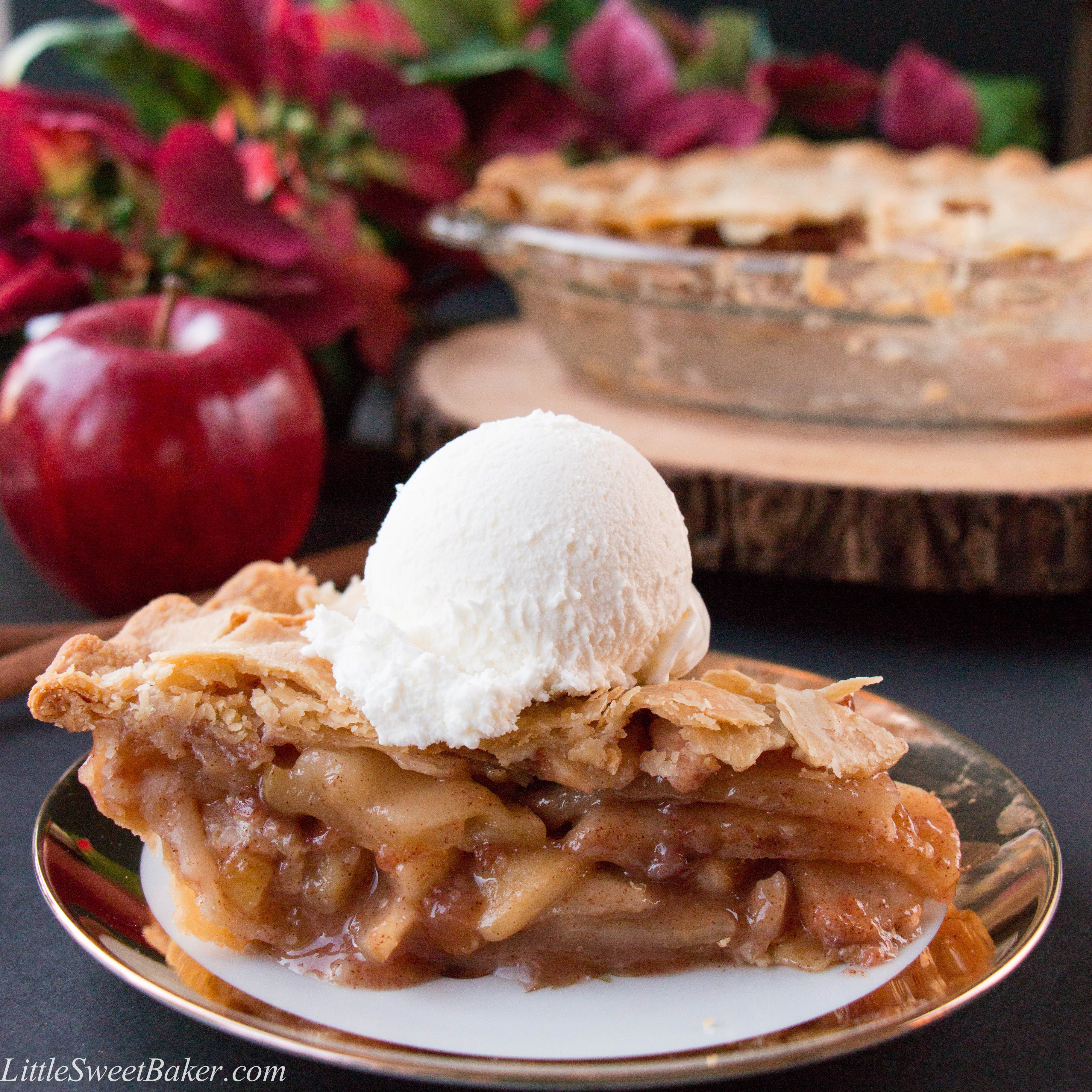 Simple Apple Pie
 Easy Homemade Apple Pie video Little Sweet Baker