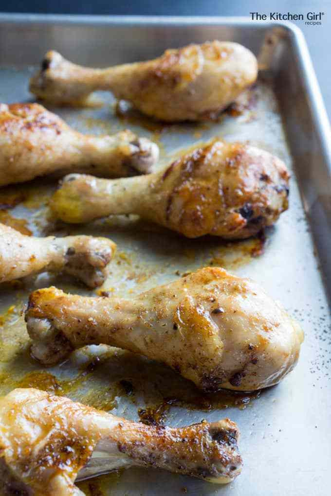 Simple Baked Chicken
 easy oven baked chicken legs