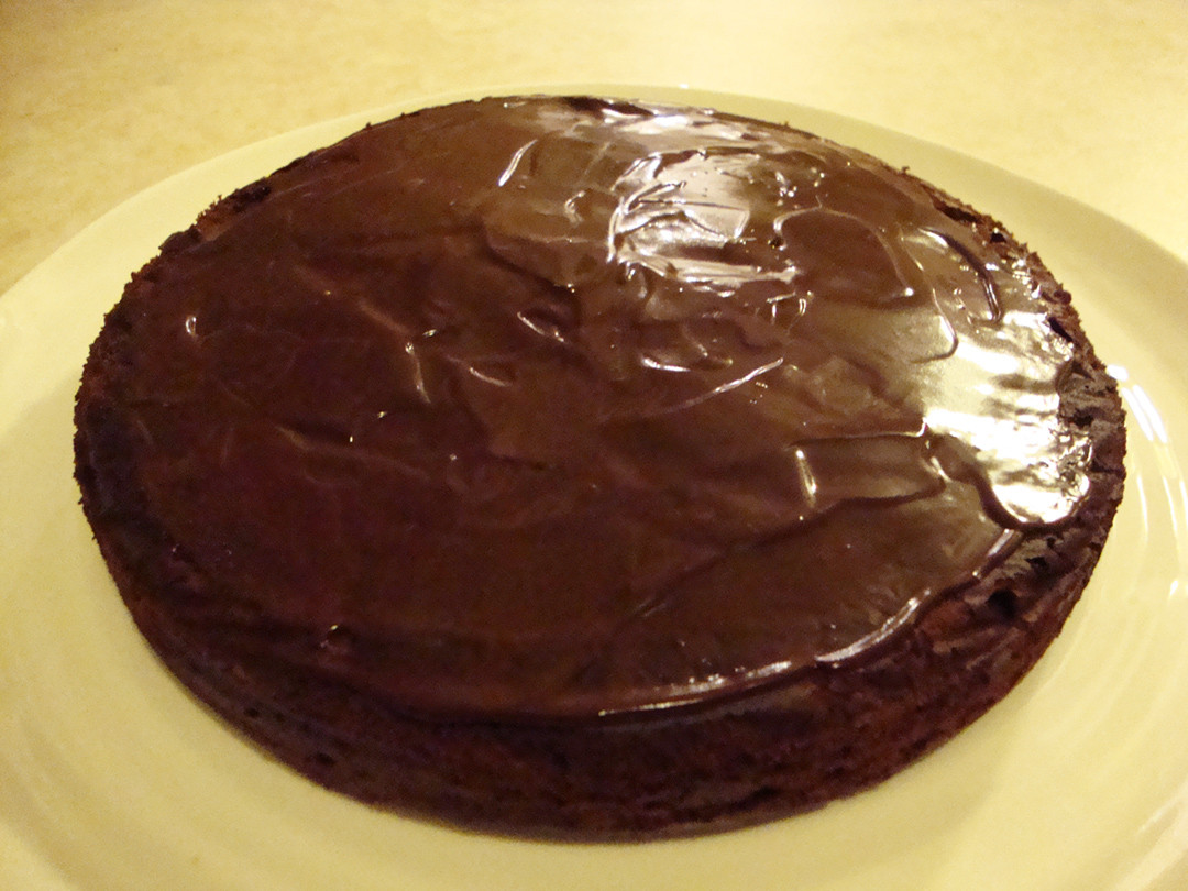 Simple Chocolate Cake
 Simple Glazed chocolate cake recipe