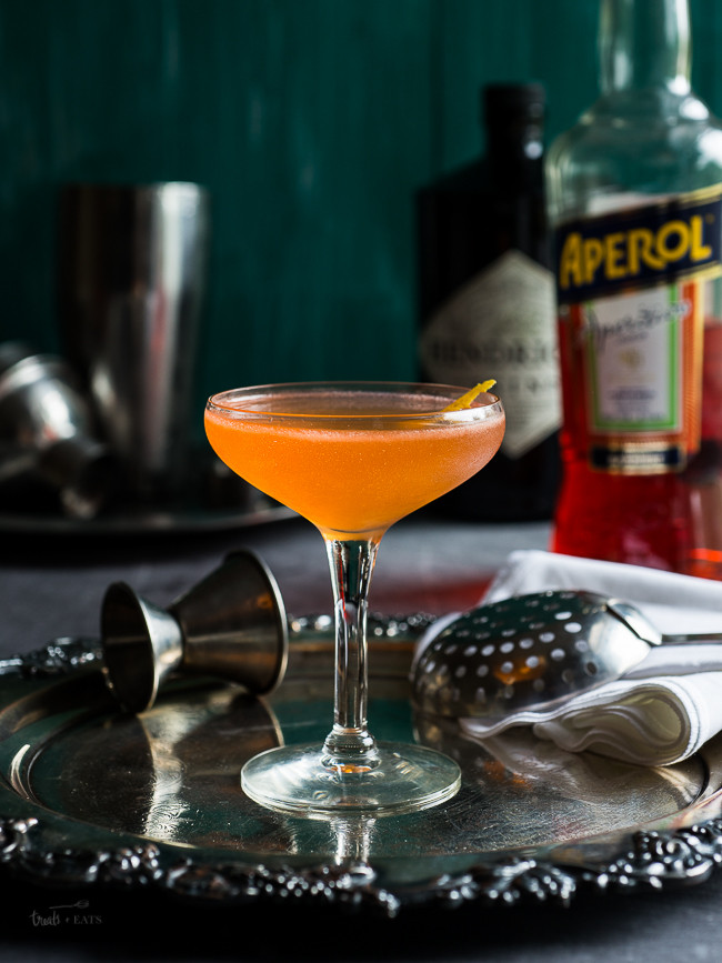 Simple Gin Drinks
 Aperol and Gin Cocktail Treats and Eats