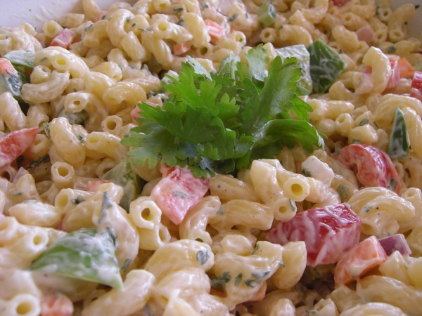 Simple Macaroni Salad
 Simple Summer Macaroni Salad Recipe