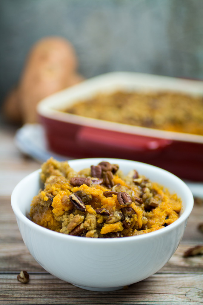 Simple Sweet Potato Casserole
 Easy Sweet Potato Casserole with Pecan Crumble Topping