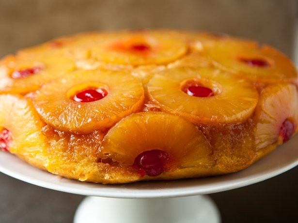 Skillet Pineapple Upside Down Cake
 Pineapple Upside Down Skillet Cake recipe from Betty Crocker