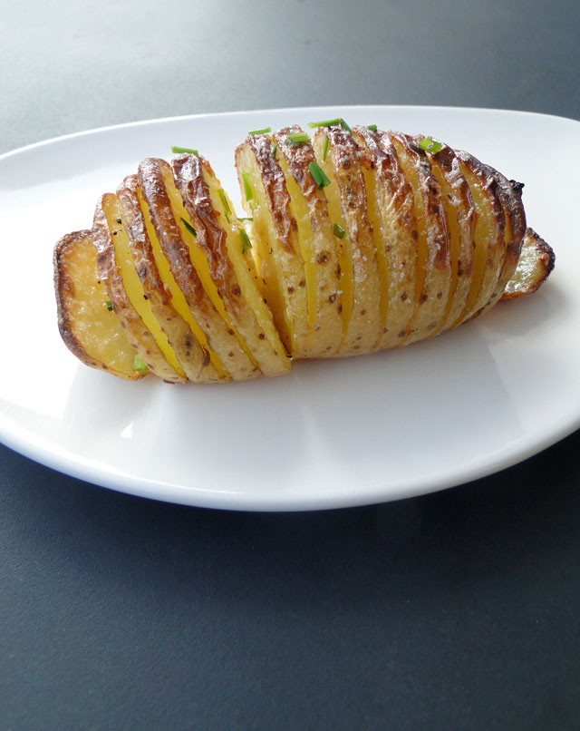 Sliced Baked Potato
 Recipe Roundup Sliced Baked Potato