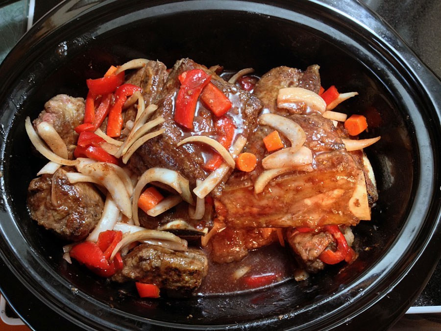 Slow Cook Beef Ribs In Oven
 Slow Cooker Braised Beef Short Ribs The Gourmet Housewife